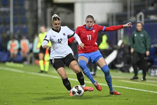 Opening match of the play-off to Group A of the League of Nations: Czech Republic - Austria in Uherske Hradiste, Czech Republic, October 24, 2025. From left Laura Wienroither of Austria, Tereza Krejcirikova of Czech Republic. (CTKxPhoto DaliborxGluck) CTKPhotoP2025102407664  CTKPhotoP2025102407664