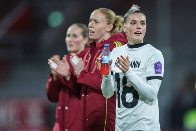 Soccer Women UEFA Womens Nations League semi-final Germany France on 24 10 2025 at Merkurs Spiel Arena in Düsseldorf Selina Cerci Germany DFB regulations prohibit any use of photographs as image sequences and or quasi video xJRx