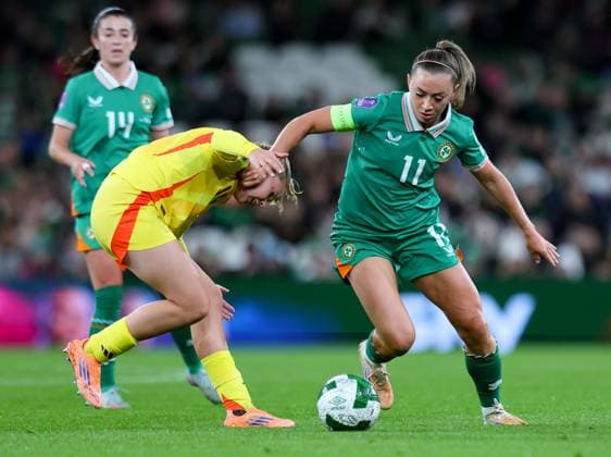 2025 UEFA Women s Nations League Promotion Relegation Play-off First Leg, Aviva Stadium, Dublin 24 10 2025 Republic of Ireland vs Belgium Ireland™s Katie McCabe and Janice Cayman of Belgium Katie McCabe and Janice Cayman 24 10 2025  Copyright: x INPHO RyanxByrnex RB1_8562