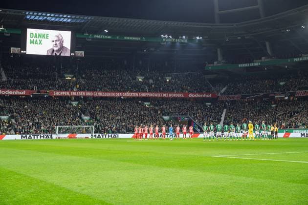 Football, 1st BL, SV Werder Bremen - 1. FC Union Berlin, Mourning for Max Lorenz