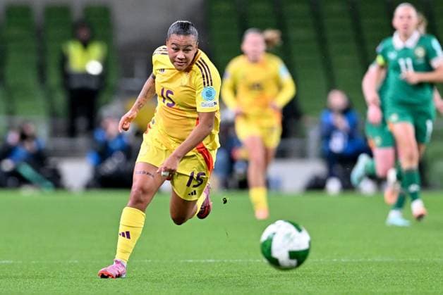 IRELAND VS BELGIUM Mariam Toloba (15) of Belgium pictured during a women football game between the national teams of the republic of Ireland and Belgium, called the Red Flames for the first leg of the Promotion relegation play-off in the Uefa Womens Nations League 2025, on Friday 24 October 2025 in Dublin , IRELAND . Photo Sportpix David Catry Dublin Aviva Stadium IRELAND  Copyright: xSportpix.bex xDavidxCatryxDavidxCatryx