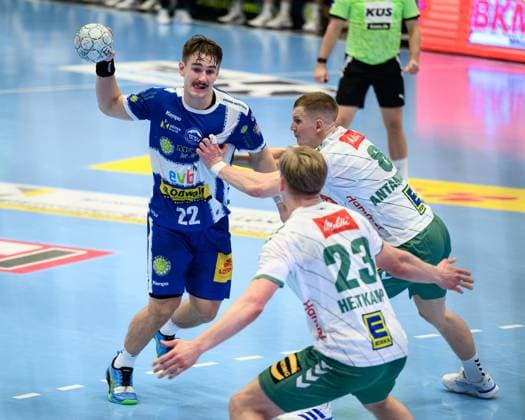 Felix, Aellen center back, ThSV Eisenach, 22 , Niclas Benedict, Heitkamp center back, GWD Minden, 23 , Karolis, Antanavicius left back, GWD Minden, 8 GER, Thuringia, ThSV Eisenach vs GWD Minden, 1 Daikin Handballbundesliga, Handball, Matchday 10, Season 2025 2026, 24 10 2025 GER, Thuringia, ThSV Eisenach vs GWD Minden, 1 Daikin Handballbundesliga, Handball, Matchday 10, Season 2025 2026, 24 10 2025 Eisenach Copyright: xEibner-Pressefoto MartinxHerbstx EP_MHT