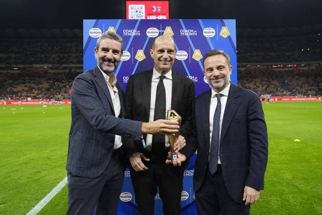 Massimiliano Allegri with the prize Philadelphia Coach of the Month before the Serie A soccer match between Milan and Pisa at the San Siro Stadium in Milan, Italy - October 23, 2025. - Soccer  Copyright: xFabioxFerrari LaPressex