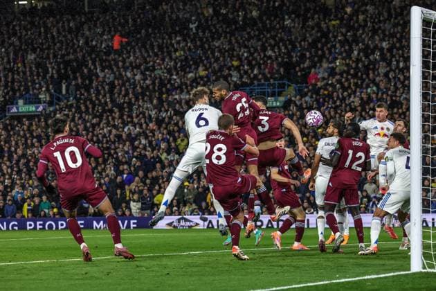 Premier League Leeds United v West Ham United Joe Rodon of Leeds United scores to make it 2-0 during the Premier League match Leeds United vs West Ham United at Elland Road, Leeds, United Kingdom, 24th October 2025 (Photo by Mark Cosgrove News Images) Leeds Elland Road West Yorkshire United Kingdom Copyright: xMarkxCosgrove NewsxImagesx