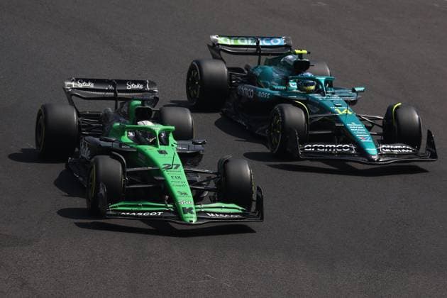 F1 Grand Prix Of Mexico City 2025 Practice 1 Nico Hulkenberg of Kick Sauber and Fernando Alonso of Aston Martin Aramco during the first practice ahead of the Formula 1 Grand Prix of Mexico City at Autodromo Hermanos Rodriguez in Mexico City, Mexico on October 24, 2025. Mexico City Mexico  Copyright: xJakubxPorzyckix originalFilename:porzycki-f1grandp251024_npjuN.jpg