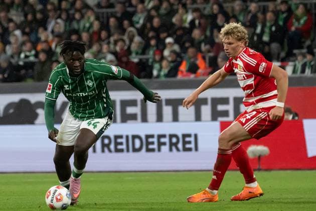 GER, 1 FBL, SV Werder Bremen vs Union Berlin 24 10 2025, Weserstadion, Bremen, GER, 1 FBL, SV Werder Bremen vs Union Berlin pictured Victor Boniface Werder Bremen 44 Leopold Querfeld 1 FC Union Berlin 14 nordphotoxGmbHxx xKokenge nph00001