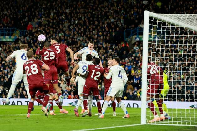 Leeds United v West Ham United - Premier League Joe Rodon of Leeds United scores 2nd goal during the Premier League match between Leeds United and West Ham United at Elland Road on October 24, 2025 in Leeds, England. Leeds Elland Road England United Kingdom Copyright: xRichardxSellers Sportsphoto APLx 14139557