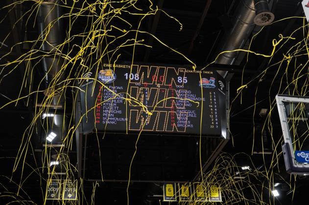GER, Basketball, easy Credit BBL, EWE Baskets Oldenburg vs VET CONCEPT Gladiators Trier 24 10 2025, EWE Arena, Oldenburg, GER, easy Credit BBL, EWE Baskets Oldenburg vs VET CONCEPT Gladiators Trier, im Bild nordphotoxgmbhx xRojahn nph00310