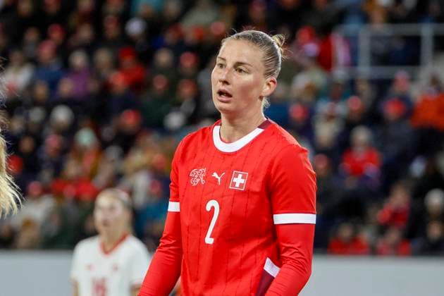 Julia Stierli Switzerland, 02 , Switzerland, Womens soccer, Friendly match, Switzerland vs. Canada, 24 10 2025, Swissporarena, Lucerne, Switzerland Lucerne Swissporarena Canton Lucerne Switzerland Copyright: xGrantxHubbsx