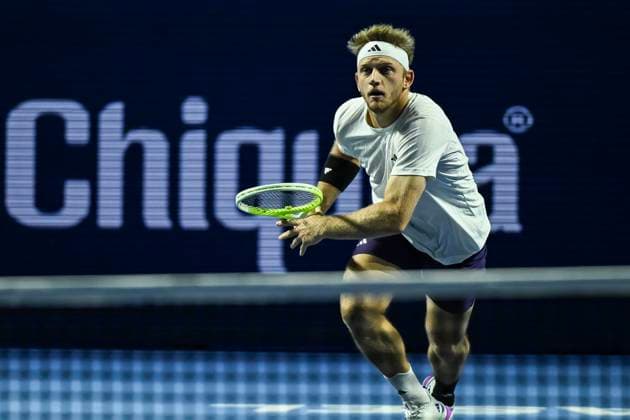 24th October 2025; St. Jakobshalle, Basel, Switzerland; 2025 ATP, Tennis Herren Swiss Indoor Tennis Day 6; Alejandro Davidovich Fokina (ESP) in action during the match against Casper Ruud (DEN) in the quarter finals  DavidxEmm