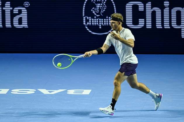 24th October 2025; St. Jakobshalle, Basel, Switzerland; 2025 ATP, Tennis Herren Swiss Indoor Tennis Day 6; Alejandro Davidovich Fokina (ESP) in action during the match against Casper Ruud (DEN) in the quarter finals  DavidxEmm
