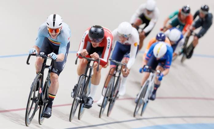 Belgian Jasper De Buyst pictured in action during the Men s Points Race at the 2025 UCI Track World Championships cycling, in Santiago, Chile, Friday 24 October 2025. The Track World Championships take place from 22 to 26 October at the Velodromo de Penalolen in Santiago, Chile. BENOITxDOPPAGNE  x137857038x