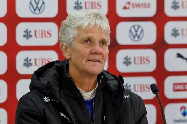 Pia Sundhage Switzerland, Coach at the press conference , Switzerland, Womens soccer, Friendly match, Switzerland vs. Canada, 24 10 2025, Swissporarena, Lucerne, Switzerland Lucerne Swissporarena Canton Lucerne Switzerland Copyright: xGrantxHubbsx