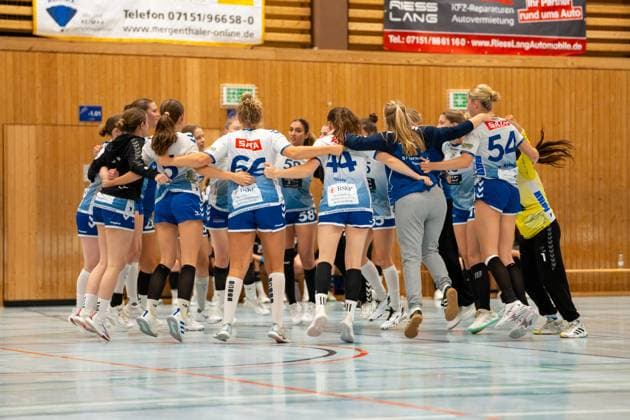 Handball I Women I Season 2025 2026 I Oberliga I 4 Matchday I SV Hohenacker Neustadt SV Salamander Kornwestheim I 24 10 2025 Kornwestheim celebrates victory Waiblingen Sporthalle Neustadt Baden Württemberg Germany Copyright: xLobeca MaxxPetershansx
