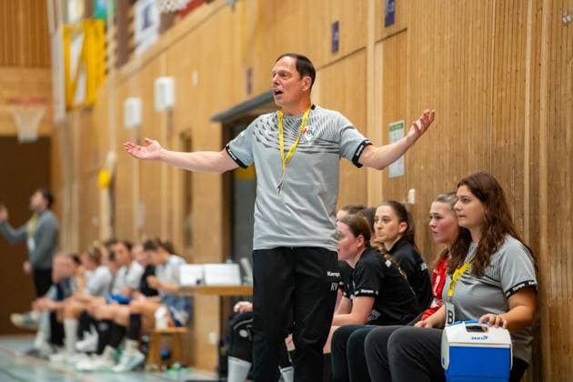 Handball I Women I Season 2025 2026 I Oberliga I 4 Matchday I SV Hohenacker Neustadt SV Salamander Kornwestheim I 24 10 2025 Coach Ralf Volz SV Hohenacker Neustadt Waiblingen Sporthalle Neustadt Baden Württemberg Germany Copyright: xLobeca MaxxPetershansx