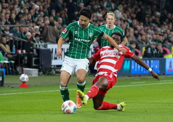 Germany Soccer Bundesliga 2025 26, 8 Matchday SV Werder Bremen vs 1 FC Union Berlin Weserstadion Stadion Bremen Yukinari Sugawara SV Werder Bremen, 3 Bremen Copyright: xAymanxAlahmedx