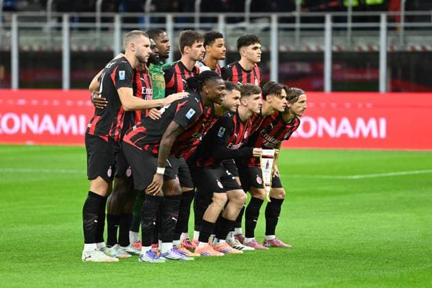 CALCIO - Serie A - AC Milan vs Pisa SC AC MILAN PHOTO TEAM during AC Milan vs Pisa SC, Italian soccer Serie A match in Milan, Italy, October 24 2025 Milan Italy  Copyright: xIPAxSport ABACAx