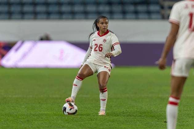 24 10 2025, Lucerne, swissporarena, Friendly Switzerland Canada, Marie Yasmine Alidou 26 Canada Women s National Team controls the ball Lucerne swissporarena Lucerne Switzerland Copyright: xJustPictures.ch PascalxKesselmarkx jp-en-PaKe-2025-10-24-Lucerne-FrozenInMotion-0110