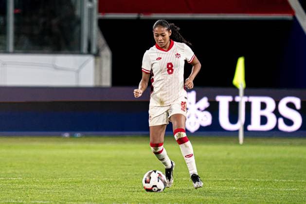 Lucerne, Switzerland, October 24th 2025 Jayde Riviere (8 Canada) in action during the Womens International Friendly, Länderspiel, Nationalmannschaft match between Switzerland and Canada at Swissporarena, Lucerne, Switzerland. (Priscila Bütler SPP) Copyright: xPriscilaxBütlerx xSPPx spp-en-PrBSp-_A927166
