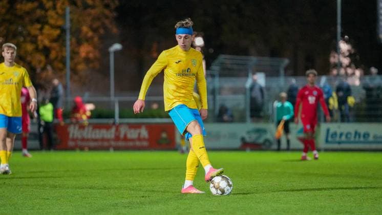 Soccer, Men, Season 2025 2026, Regionalliga Nordost, Matchday 13, FSV 63 Luckenwalde vs SV Babelsberg 03, Friday 24 10 2025, Werner Seelenbinder Stadion Luckenwalde, In the picture Tim Schleinitz Luckenwalde Brandenburg Germany