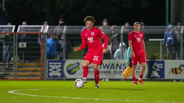 Soccer, Men, Season 2025 2026, Regionalliga Nordost, Matchday 13, FSV 63 Luckenwalde vs SV Babelsberg 03, Friday 24 10 2025, Werner Seelenbinder Stadion Luckenwalde, In the picture Leon Bürger Babelsberg Brandenburg Germany