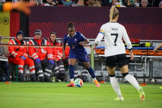 Düsseldorf, Germany October 24, 2025 UEFA Nations League Women 2025 2026 Germany vs France In the picture Sandy Baltimore France Merkur Spiel Arena Nordrhein Westfalen Copyright: xFotostandx xFantinix