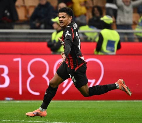(251025) -- MILAN, Oct. 25, 2025 -- AC Milan s Zachary Athekame celebrates his goal during a Serie A football match between AC Milan and Pisa in Milan, Italy, Oct. 24, 2025. (Photo by Xinhua) (SP)ITALY-MILAN-FOOTBALL-SERIE A- AC MILAN VS PISA AlbertoxLingria 