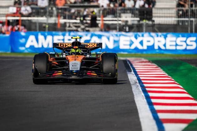 2025 Formula One Mexican Grand Prix Autodromo Hermanos Rodriguez, Mexico City, Mexico. 24.October.2025; Lando Norris of Great Britain and McLaren F1 Team during Free Practice 2 Formula One Mexican Grand Prix (Photo by Jay Hirano) Mexico City Autodromo Hermanos Rodriguez Mexico Copyright: xJayxHiranox
