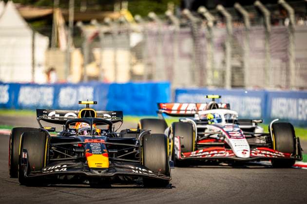 Yuki Tsunoda driving Red Bull Racing RB21 (L) and Oliver Bearman driving Haas VF-25 (R) during second practice ahead of the F1 Grand Prix of Mexico at Autodromo Hermanos Rodriguez on October 24, 2025 in Mexico City, Mexico. (Richard Callis SPP) Copyright: xRichardxCallis SPPx spp-en-RiCa-richiecallis_241025a28609