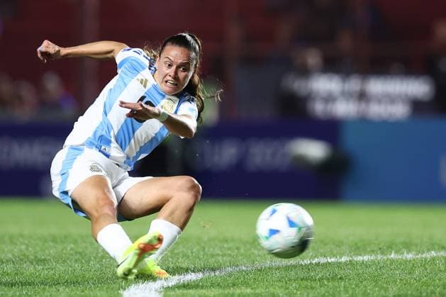 Argentina s midfielder Florencia Bonsegundo shoots the ball during the CONMEBOL Women s Nations League football match, qualifier for the 2027 World Cup in Brazil, between Argentina and Paraguay, at the Diego Armando Maradona stadium in Buenos Aires, Argentina on October 24, 2025 BUENOS AIRES ARGENTINA Copyright: xALEJANDROxPAGNIx