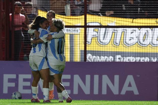 Argentina s midfielder Agostina Holzheier 2nd L celebrates with teammates after scoring the team™s second goal during the CONMEBOL Women s Nations League football match, qualifier for the 2027 World Cup in Brazil, between Argentina and Paraguay, at the Diego Armando Maradona stadium in Buenos Aires, Argentina on October 24, 2025 BUENOS AIRES ARGENTINA Copyright: xALEJANDROxPAGNIx