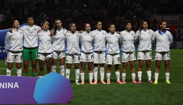 Argentina™s players sing the national anthem before the CONMEBOL Women™s Nations League football match, qualifier for the 2027 World Cup in Brazil, between Argentina and Paraguay, at the Diego Armando Maradona stadium in Buenos Aires, Argentina on October 24, 2025 BUENOS AIRES ARGENTINA Copyright: xALEJANDROxPAGNIx