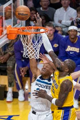 October 24, 2025, Los Angeles, California, USA: Minnesota Timberwolves Jaylen Clark (22) goes to the basket under pressure from Los Angeles LakersÃ¢â‚¬â ¢ Deandre Ayton (5) during an NBA, Basketball Herren, USA basketball game, in Los Angeles Friday, Oct. 24, 2025. Los Angeles USA - ZUMAc68_ 20251024_zaf_c68_035 Copyright: xRingoxChiux