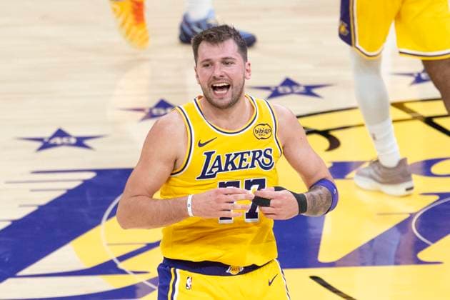October 24, 2025, Los Angeles, California, USA: Los Angeles LakersÃ¢â‚¬â ¢ Luka DonÄÂiÄ¡ (77) reacts to a call against the Minnesota Timberwolves during an NBA, Basketball Herren, USA basketball game, in Los Angeles Friday, Oct. 24, 2025. Los Angeles USA - ZUMAc68_ 20251024_zaf_c68_070 Copyright: xRingoxChiux