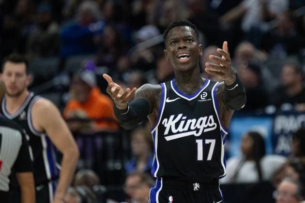 October 24, 2025, Sacramento, Ca, USA: Sacramento Kings guard Dennis SchroÂ¶der (17) reacts after a play against the Utah Jazz during the home opening game at Golden 1 Center on Friday, Oct. 24, 2025, in Sacramento. Sacramento USA - ZUMAj89_ 20251024_zaf_j89_012 Copyright: xPaulxKitagakixJr.x