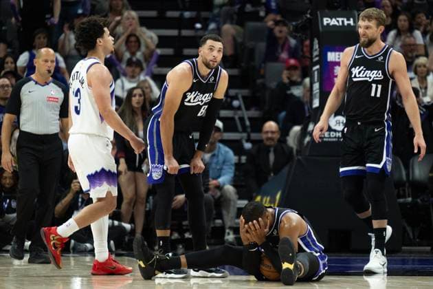 October 24, 2025, Sacramento, Ca, USA: Sacramento Kings Russell Westbrook reacts after fouling Utah Jazz forward center Lauri Markkanen (23) during the home opening game at Golden 1 Center on Friday, Oct. 24, 2025, in Sacramento. Sacramento USA - ZUMAj89_ 20251024_zaf_j89_035 Copyright: xPaulxKitagakixJr.x