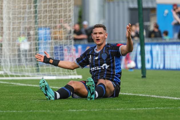 ALEAGUE AUCKLAND WANDERERS, Auckland FC s Louis Verstraete during the A-League Men Round 2 match between Auckland FC and the Western Sydney Wanderers at Go Media Stadium in Auckland, Saturday, October 25, 2025. ( NO ARCHIVING, EDITORIAL USE ONLY, IMAGES TO BE USED FOR NEWS REPORTING PURPOSES ONLY, NO COMMERCIAL USE WHATSOEVER, NO USE IN BOOKS WITHOUT PRIOR WRITTEN CONSENT FROM AAP AUCKLAND NEW ZEALAND  Copyright: xShanexWenzlickx 20251025114409682867
