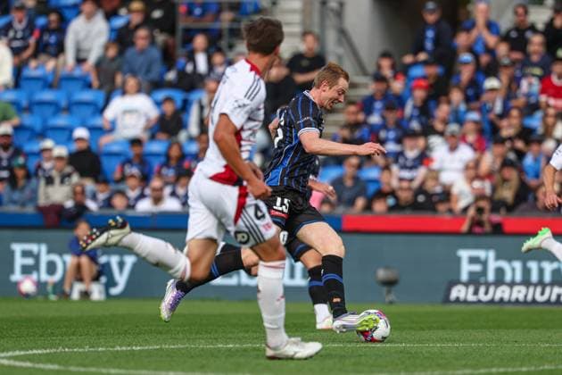 ALEAGUE AUCKLAND WANDERERS, Auckland FC s Francis de Vries during the A-League Men Round 2 match between Auckland FC and the Western Sydney Wanderers at Go Media Stadium in Auckland, Saturday, October 25, 2025. ( NO ARCHIVING, EDITORIAL USE ONLY, IMAGES TO BE USED FOR NEWS REPORTING PURPOSES ONLY, NO COMMERCIAL USE WHATSOEVER, NO USE IN BOOKS WITHOUT PRIOR WRITTEN CONSENT FROM AAP AUCKLAND NEW ZEALAND  Copyright: xShanexWenzlickx 20251025130142464330