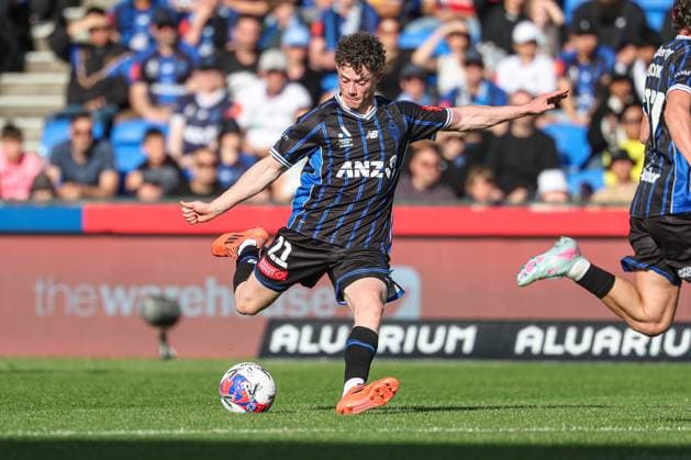ALEAGUE AUCKLAND WANDERERS, Auckland FC s Jesse Randall during the A-League Men Round 2 match between Auckland FC and the Western Sydney Wanderers at Go Media Stadium in Auckland, Saturday, October 25, 2025. ( NO ARCHIVING, EDITORIAL USE ONLY, IMAGES TO BE USED FOR NEWS REPORTING PURPOSES ONLY, NO COMMERCIAL USE WHATSOEVER, NO USE IN BOOKS WITHOUT PRIOR WRITTEN CONSENT FROM AAP AUCKLAND NEW ZEALAND  Copyright: xShanexWenzlickx 20251025136166276589
