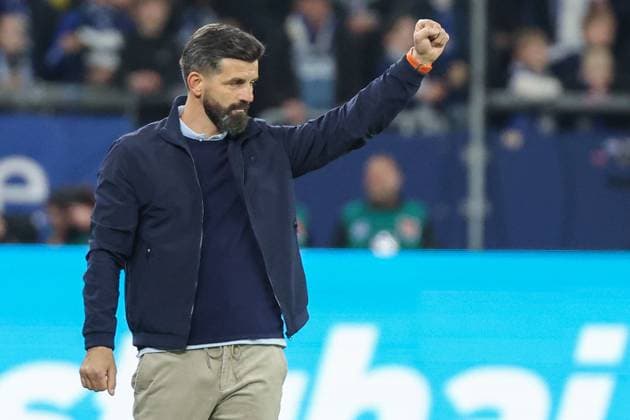 2 Bundesliga FC Schalke 04 SV Darmstadt 98 on 24 10 2025 in the Veltins Arena at Schalke Coach Miron Muslic Schalke cheers and is happy MH