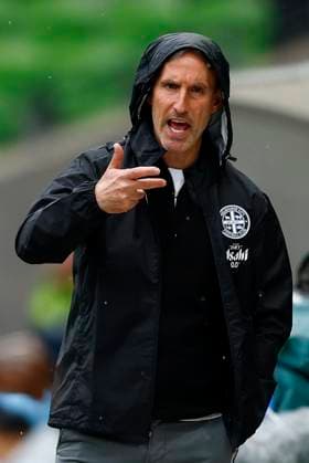 ALEAGUE CITY GLORY, Head coach of of Melbourne City Aurelio Vidmar during the A-League MenÕs Round 2 match between Melbourne City and the Perth Glory at AAMI Park in Melbourne, Saturday, October 25, 2025. ( NO ARCHIVING, EDITORIAL USE ONLY MELBOURNE VICTORIA AUSTRALIA  Copyright: xCONxCHRONISx 20251025165130657862