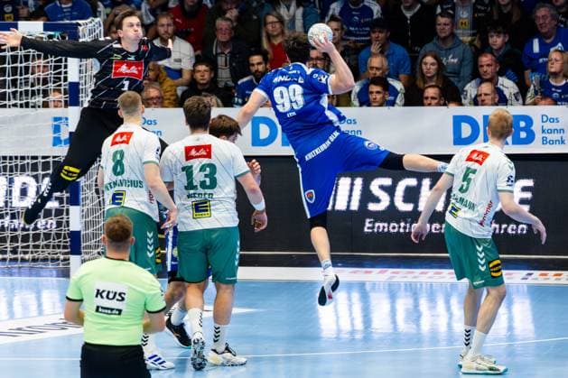 24 10 2025, GER, Handball, Men, Season 25 26, Daikin 1 Bl, 10 Matchday ThSV Eisenach GWD Minden Tillman Leu ThSV Eisenach,99 99817 Eisenach Werner Assmann Halle Am Sportp Thueringen Germany