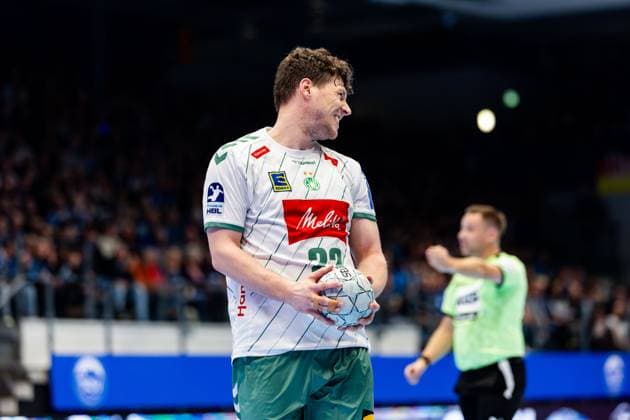 24 10 2025, GER, Handball, Men, Season 25 26, Daikin 1 Bl, 10 Matchday ThSV Eisenach GWD Minden Philipp Vorlicek GWD Minden with a grim expression on his face 99817 Eisenach Werner Assmann Halle Am Sportp Thueringen Germany