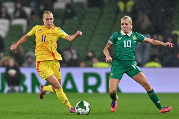 IRELAND VS BELGIUM Janice Cayman (11) of Belgium and Denise OSullivan (10) of Ireland pictured during a women football game between the national teams of the republic of Ireland and Belgium, called the Red Flames for the first leg of the Promotion relegation play-off in the Uefa Womens Nations League 2025, on Friday 24 October 2025 in Dublin , IRELAND . Photo Sportpix David Catry Dublin Aviva Stadium IRELAND  Copyright: xSportpix.bex xDavidxCatryxDavidxCatryx