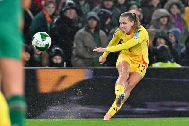 IRELAND VS BELGIUM Jarne Teulings (8) of Belgium pictured during a women football game between the national teams of the republic of Ireland and Belgium, called the Red Flames for the first leg of the Promotion relegation play-off in the Uefa Womens Nations League 2025, on Friday 24 October 2025 in Dublin , IRELAND . Photo Sportpix David Catry Dublin Aviva Stadium Dublin IRELAND  Copyright: xSportpix.bex xDavidxCatryxDavidxCatryx