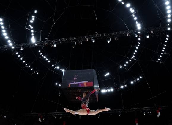 (251025) -- JAKARTA, Oct. 25, 2025 -- Zhang Qingying of China competes during the women s balance beam final at 53rd FIG Artistic Gymnastics World Championships in Jakarta, Indonesia, on Oct. 25, 2025. ) (SP)INDONESIA-JAKARTA-GYMNASTICS-WORLD CHAMPIONSHIPS-WOMEN S BALANCE BEAM BaixXuefei 
