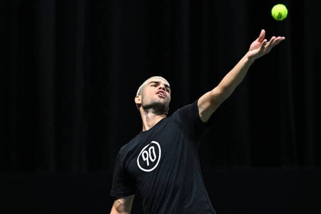 Practice Day At 2025 Rolex Paris Masters - France Carlos Alcaraz (ESP) during practice at the 2025 Rolex Paris Masters at the U Arena in Paris, FRANCE, on October 24, 2025. Photo by Corinne Dubreuil ABACAPRESS.COM Paris France  Copyright: xDubreuilxCorinne ABACAx