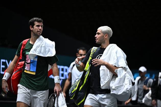 Practice Day At 2025 Rolex Paris Masters - France Carlos Alcaraz (ESP) during practice at the 2025 Rolex Paris Masters at the U Arena in Paris, FRANCE, on October 24, 2025. Photo by Corinne Dubreuil ABACAPRESS.COM Paris France  Copyright: xDubreuilxCorinne ABACAx
