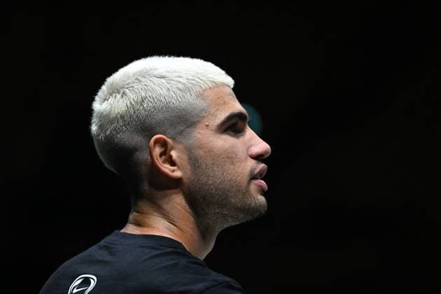 Practice Day At 2025 Rolex Paris Masters - France Carlos Alcaraz (ESP) during practice at the 2025 Rolex Paris Masters at the U Arena in Paris, FRANCE, on October 24, 2025. Photo by Corinne Dubreuil ABACAPRESS.COM Paris France  Copyright: xDubreuilxCorinne ABACAx