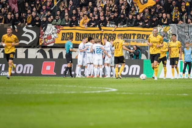 25 10 2025, xomx, Fußball 2 Bundesliga, Dynamo Dresden SC Paderborn 07 v l jubelt, Torjubel, Tor, Goal, Jubel, Freude, freuen zum 1 1 DFL DFB REGULATIONS PROHIBIT ANY USE OF PHOTOGRAPHS as IMAGE SEQUENCES and or QUASI VIDEO Dresden